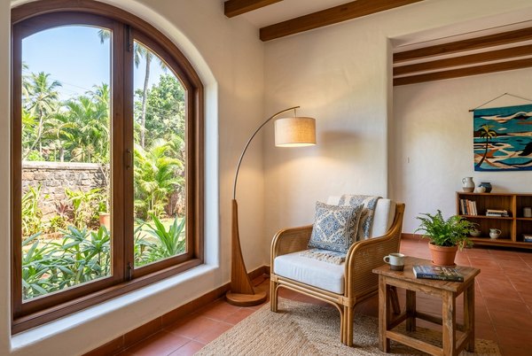 Woodwind cosy 1 bhk greenery view w/pool+game